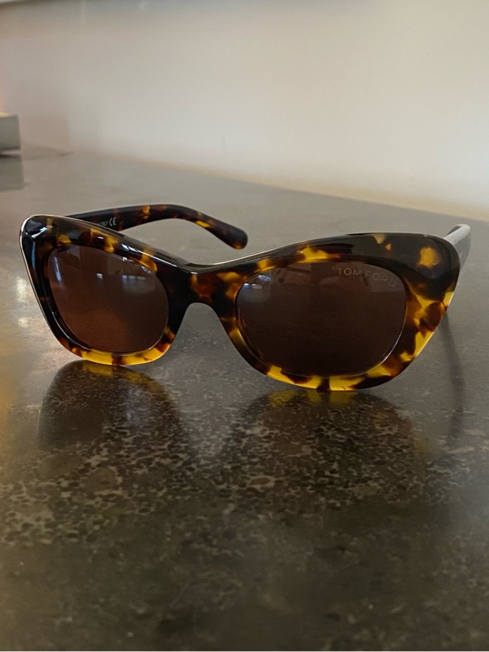 Vintage Tom Ford Tortoiseshell Cat-Eye Sunglasses with Brown Lenses